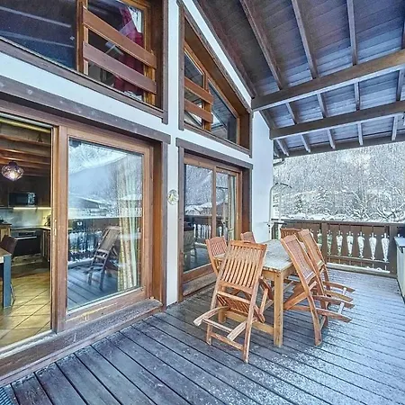 3br Centre Living In *